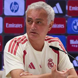 Mourinho: "Diomande tiene mucho que aprender desde el punto de vista táctico"
