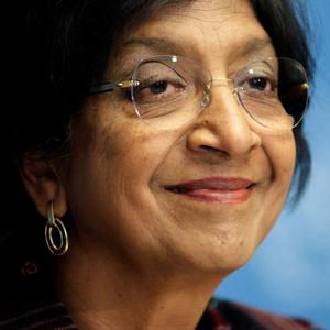 Cinco Continentes - Navi Pillay, nuevo Premio Nobel de la Paz, lo dedica a todos los "supervivientes de los crímenes internacionales"