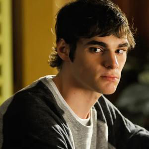 Breaking Bad actor RJ Mitte dies aged 34
