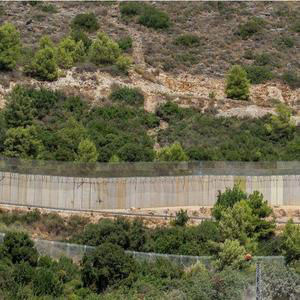 רובה חבוי בשק אותר בסיור בסמוך לגבול לבנון