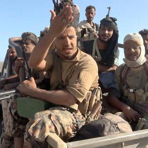 Cinco Continentes - El Gobierno de Yemen inicia una ofensiva para recuperar los territorios capturados por los hutíes,