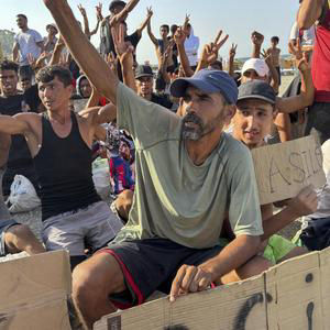 "El Gobierno tiene la competencia de Sanidad sobre Ceuta, está obligado por la OMS a proteger la salud de los migrantes en condiciones infrahumanas y salvaguardar a las poblaciones receptoras"