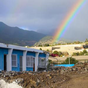 Psicólogos lo tienen claro cinco años después del volcán de La Palma: "Todavía hay vecinos en alojamientos temporales que siguen padeciendo el duelo por haber perdido su hogar"