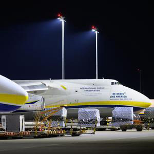 Crónica internacional -   Detectado un objeto sospechoso en el aeropuerto alemán de Leipzig. Al parecer, un dron cargado con explosivos, que se encontraba cerca de un avión ucraniano