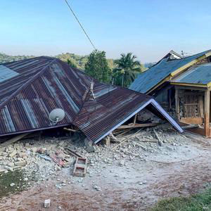 Indonesia earthquake kills 20 people