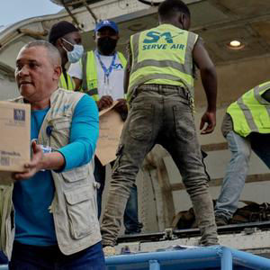 Congo steps up Ebola battle with vaccine
