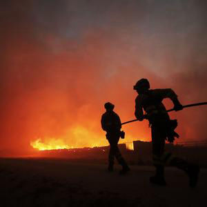 Juan Antonio, cazador de Niebla y afectado por los incendios: "Aquí no ha venido nadie en años a hacer cortafuegos ni nada de nada. Pedimos más ayuda porque está todo abandonado"