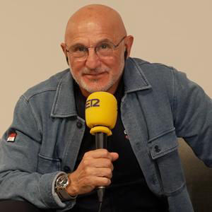 Entrevista | Luis de la Fuente, en 'El Larguero': "¿Ganar el Balón de Oro de entrenadores? Yo he ganado un Mundial, ahí lo dejo..."